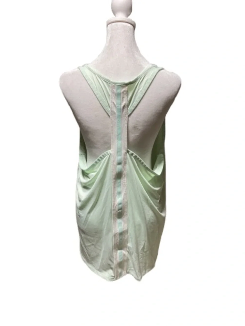 Under Armour Performance Tank - Picture 4 of 11